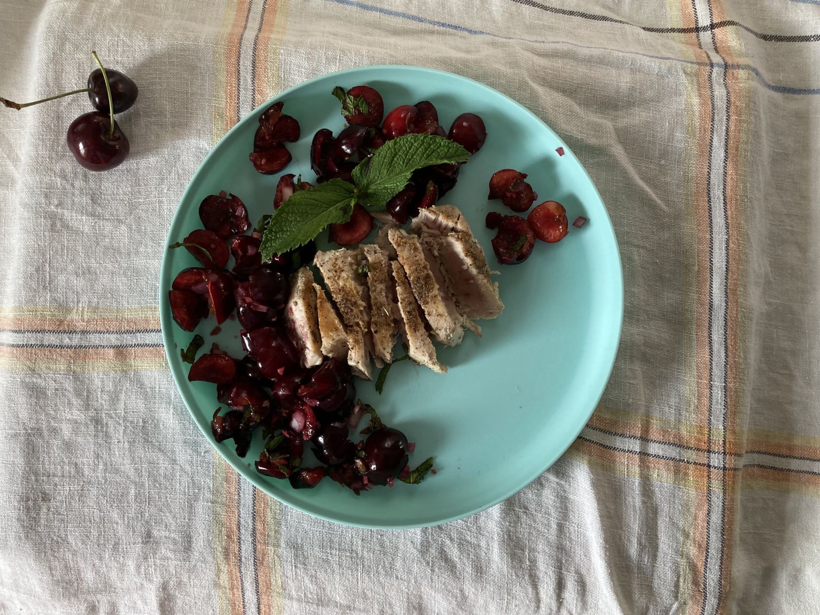 Cherry salsa fish